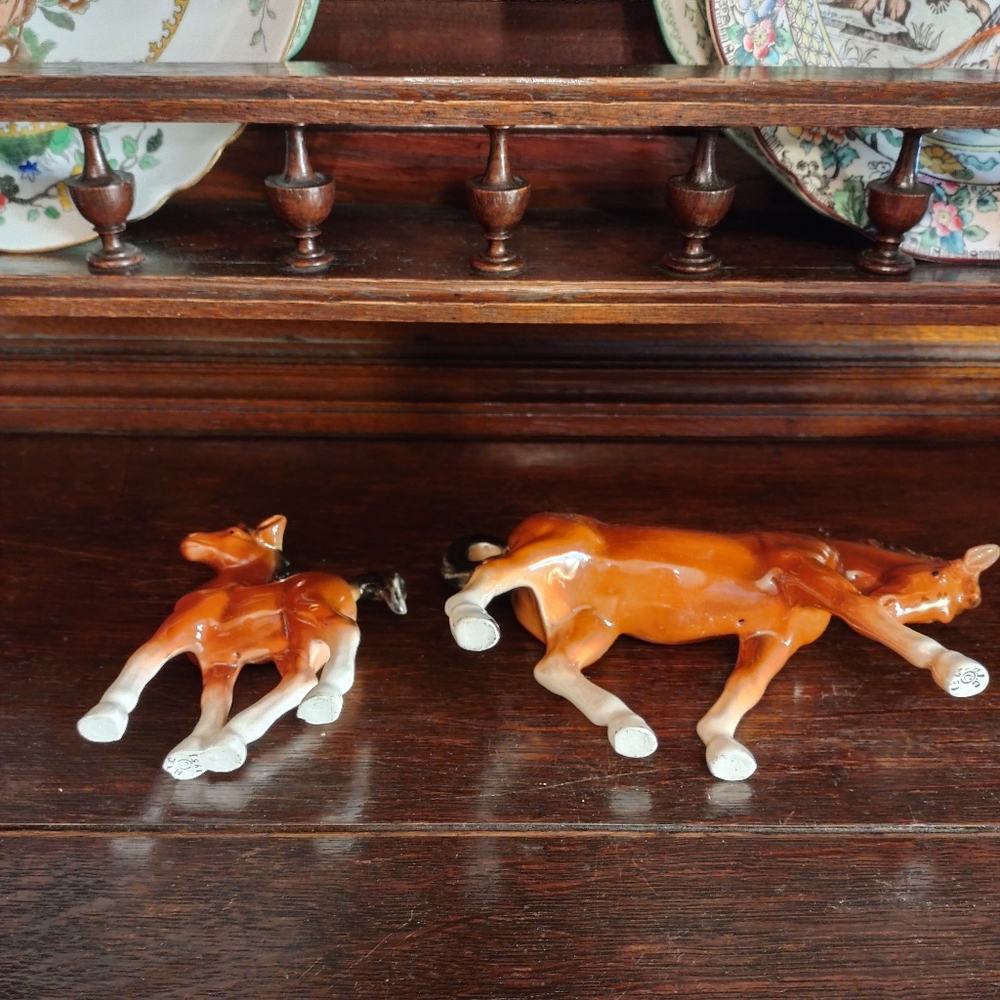 Mare & Foal China Horse Figurines/Statues.2 Vintage Horse Statues - Picture 5 of 12